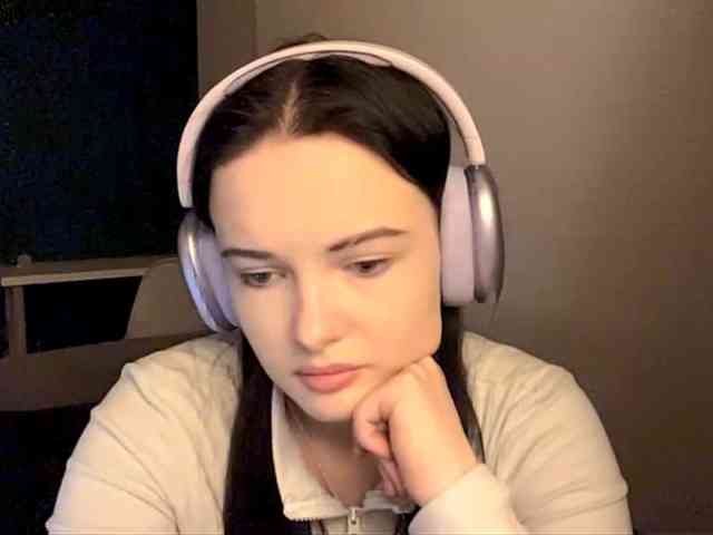 DaynaHosler webcam