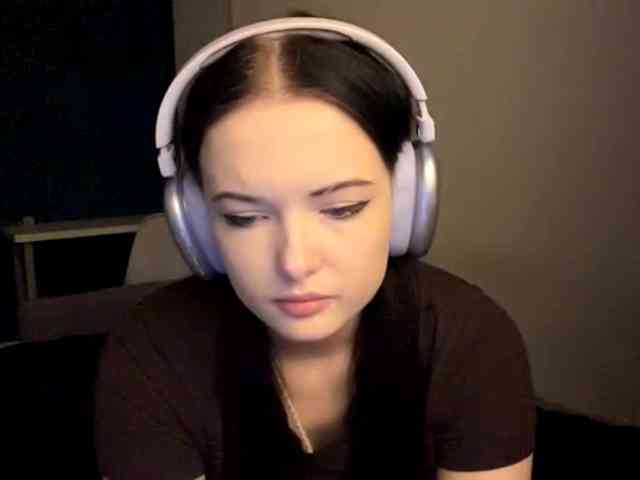 DaynaHosler webcam