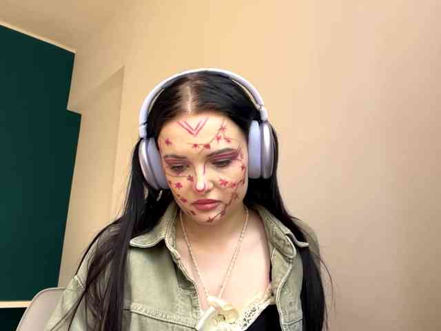 Modèle: DaynaHosler