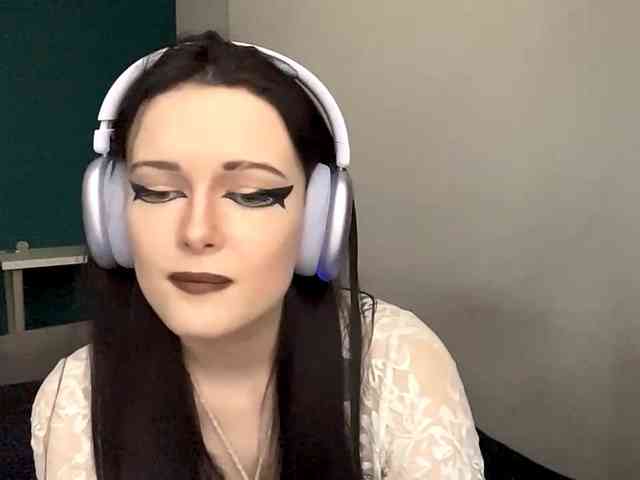 Modèle: DaynaHosler