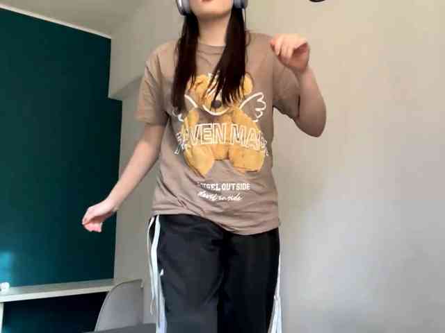 Modèle: DaynaHosler