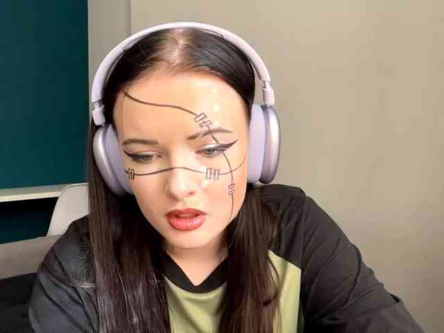 DaynaHosler webcam