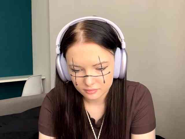 DaynaHosler webcam
