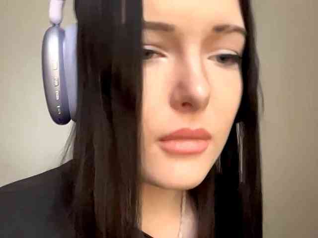DaynaHosler webcam