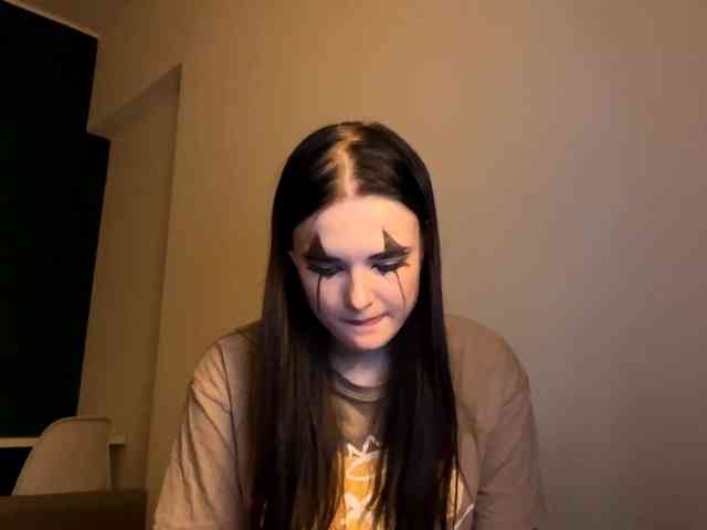 Modèle: DaynaHosler