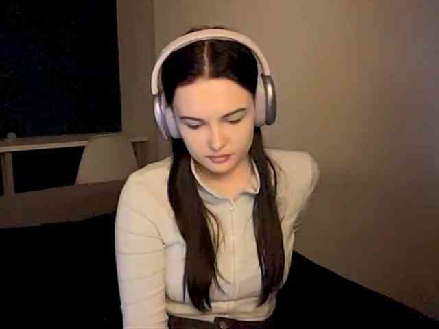 DaynaHosler webcam