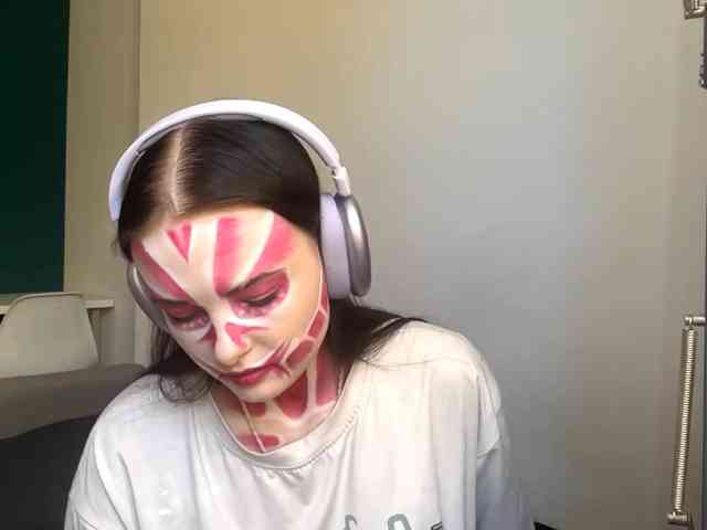 DaynaHosler webcam