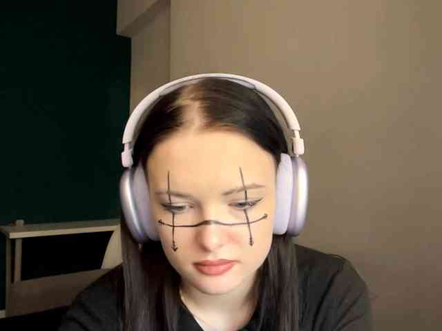 DaynaHosler webcam