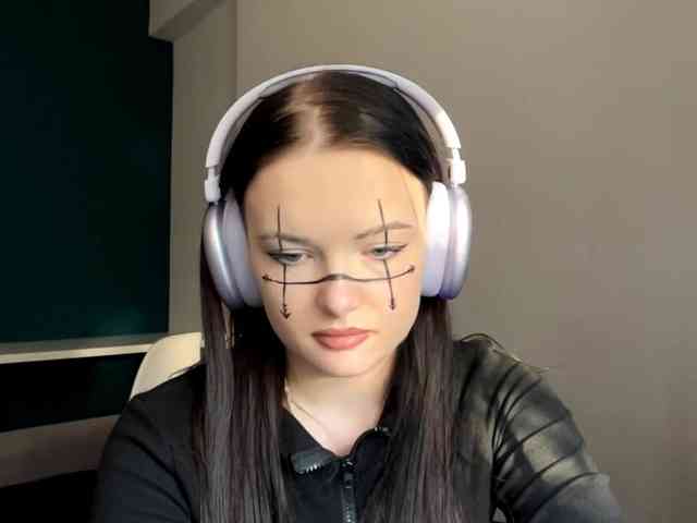 DaynaHosler webcam
