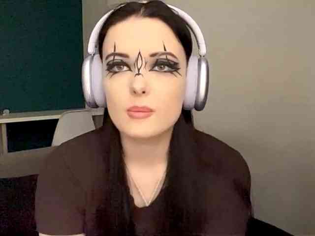 DaynaHosler webcam