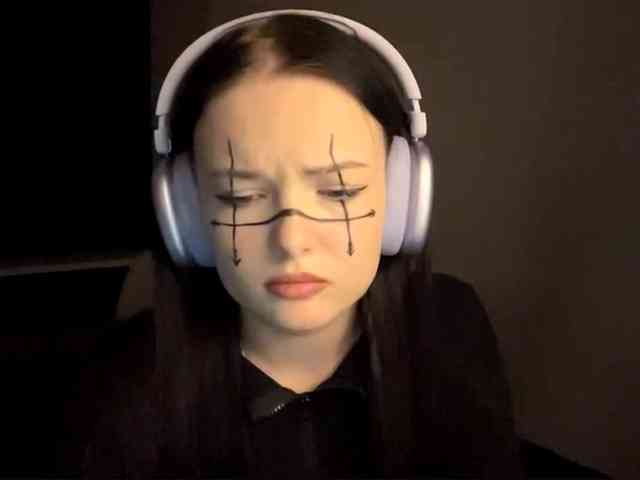 DaynaHosler webcam