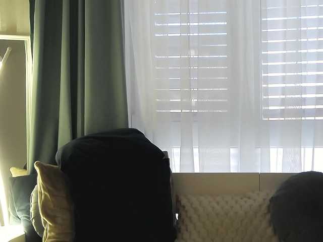 OrianaWade live cam on BongaCams