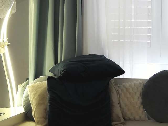 OrianaWade live webcam show