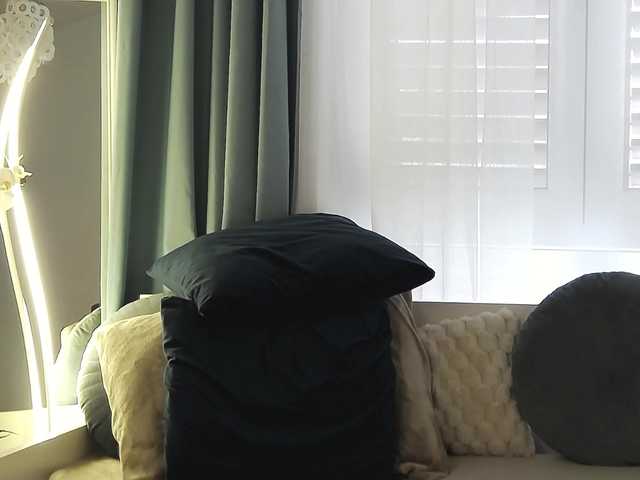 OrianaWade live webcam show