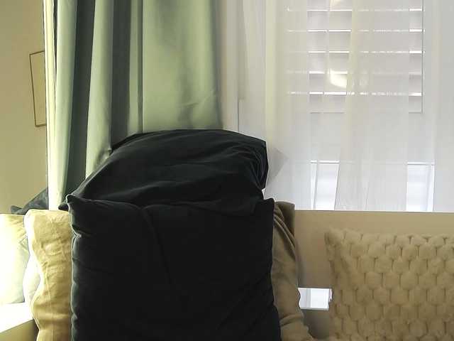 OrianaWade live cam on BongaCams