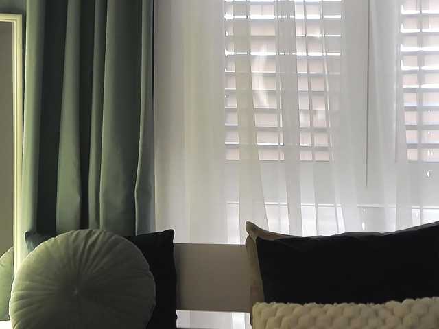 OrianaWade live cam on BongaCams