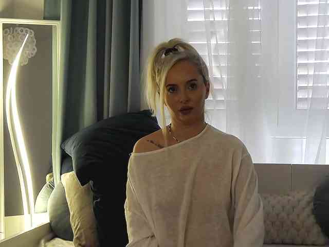 OrianaWade webcam