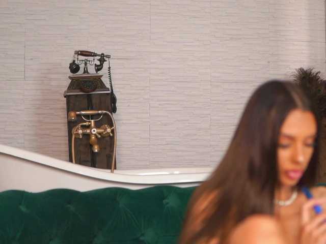 HailyeMilf live cam on BongaCams
