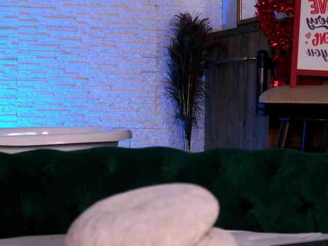 HailyeMilf webcam