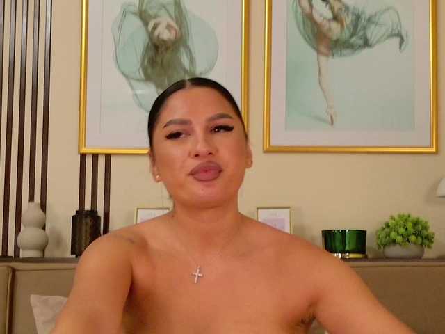 LaurenWade live cam on BongaCams