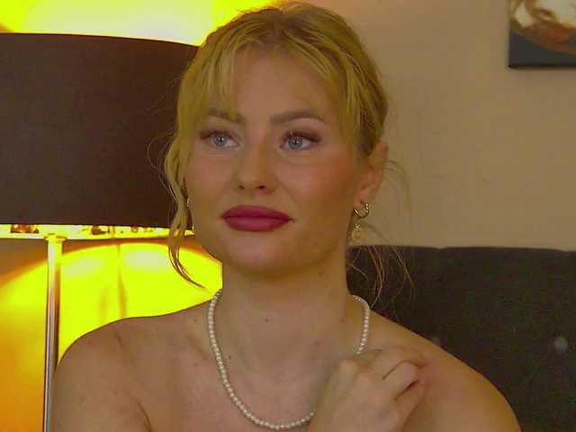 MisshaNight live cam on BongaCams