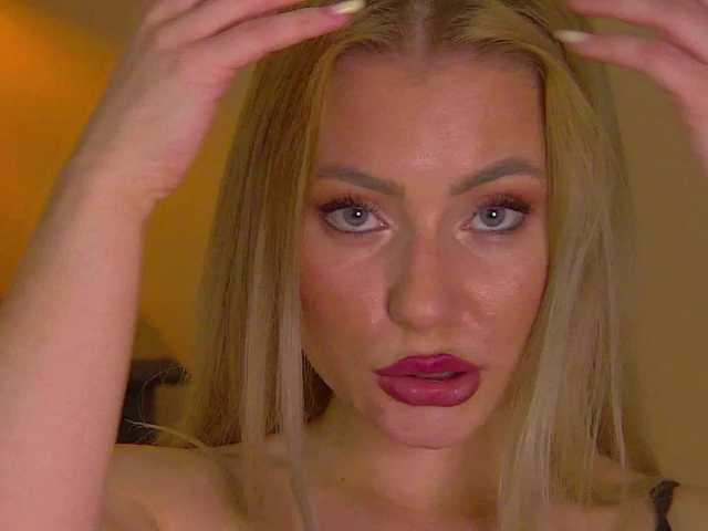 MisshaNight live cam on BongaCams