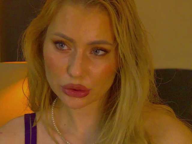 MisshaNight live cam on BongaCams