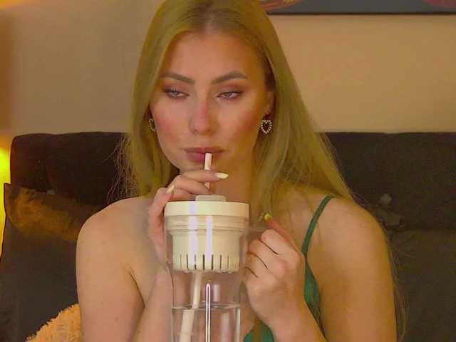 MisshaNight live cam on BongaCams
