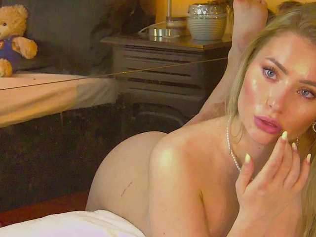 MisshaNight live cam on BongaCams