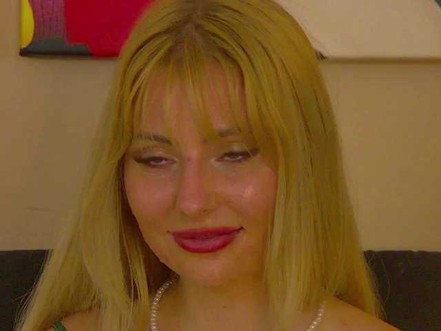 MisshaNight live cam on BongaCams