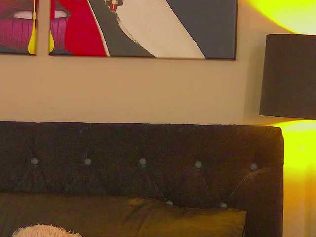 MisshaNight live webcam show