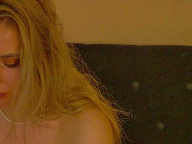 MisshaNight live cam on BongaCams