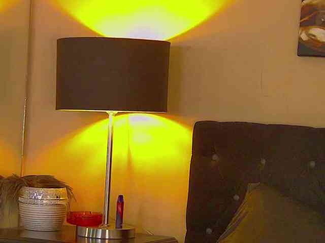 MisshaNight webcam