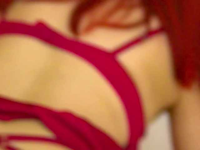JadeRoyce live cam