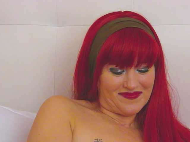 JadeRoyce live cam on BongaCams