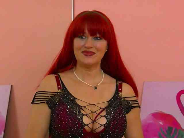 JadeRoyce webcam