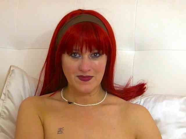 JadeRoyce webcam