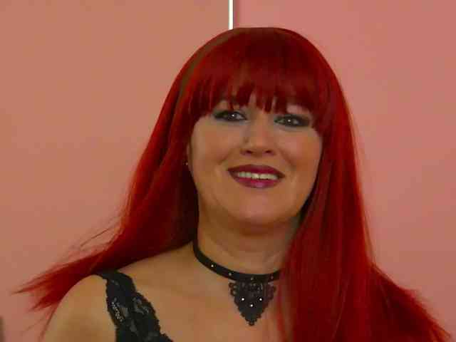 JadeRoyce webcam