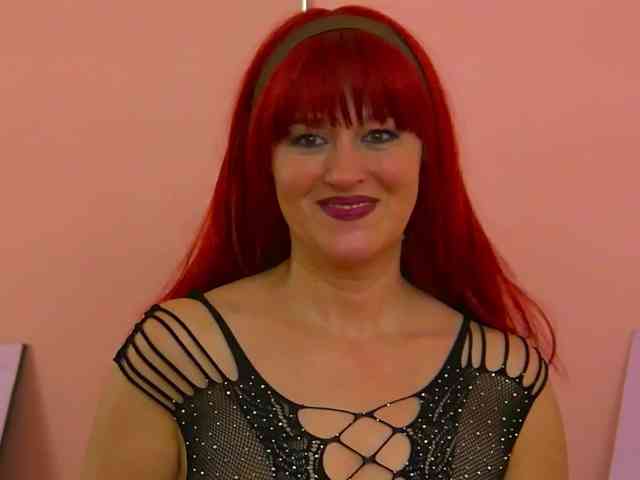 JadeRoyce webcam