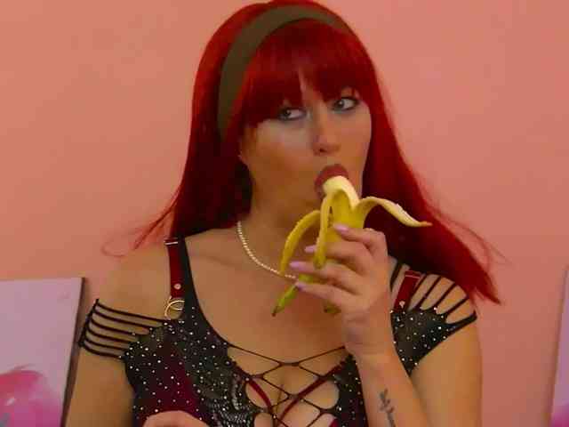 JadeRoyce webcam