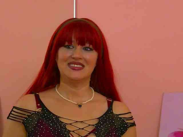 JadeRoyce webcam