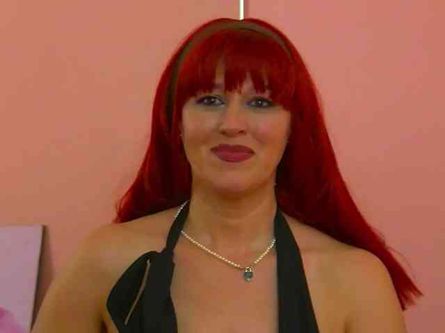 JadeRoyce webcam