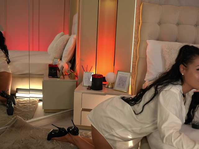 AnneRey live cam on BongaCams