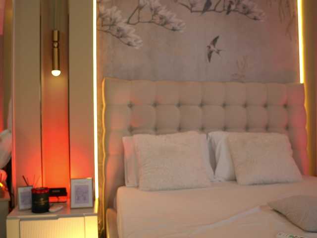 AnneRey live cam on BongaCams