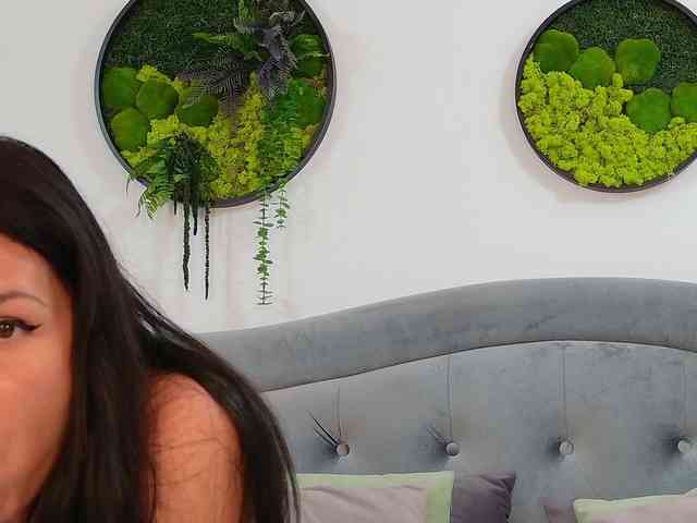 AnneRey webcam