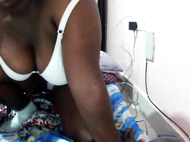 Sweet-Rosy webcam