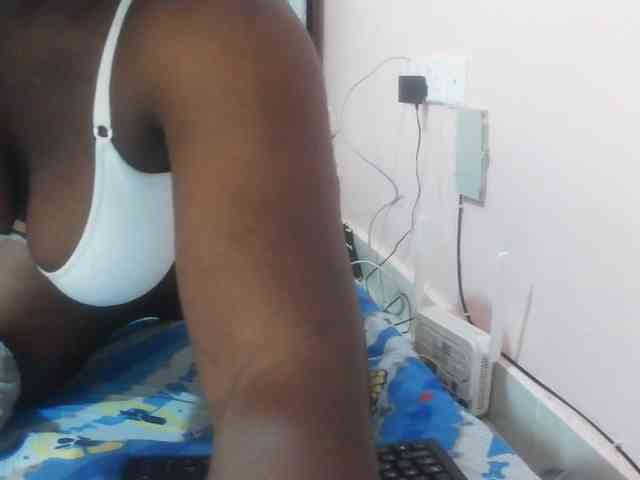 Sweet-Rosy webcam