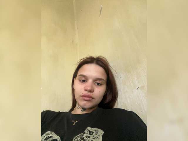 Alisa76 live cam