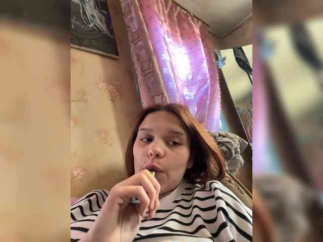 Milasha14 webcam