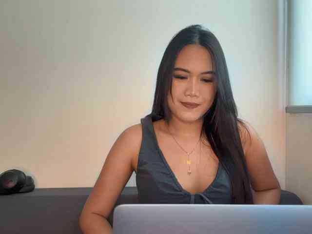 ItsKate0420 webcam